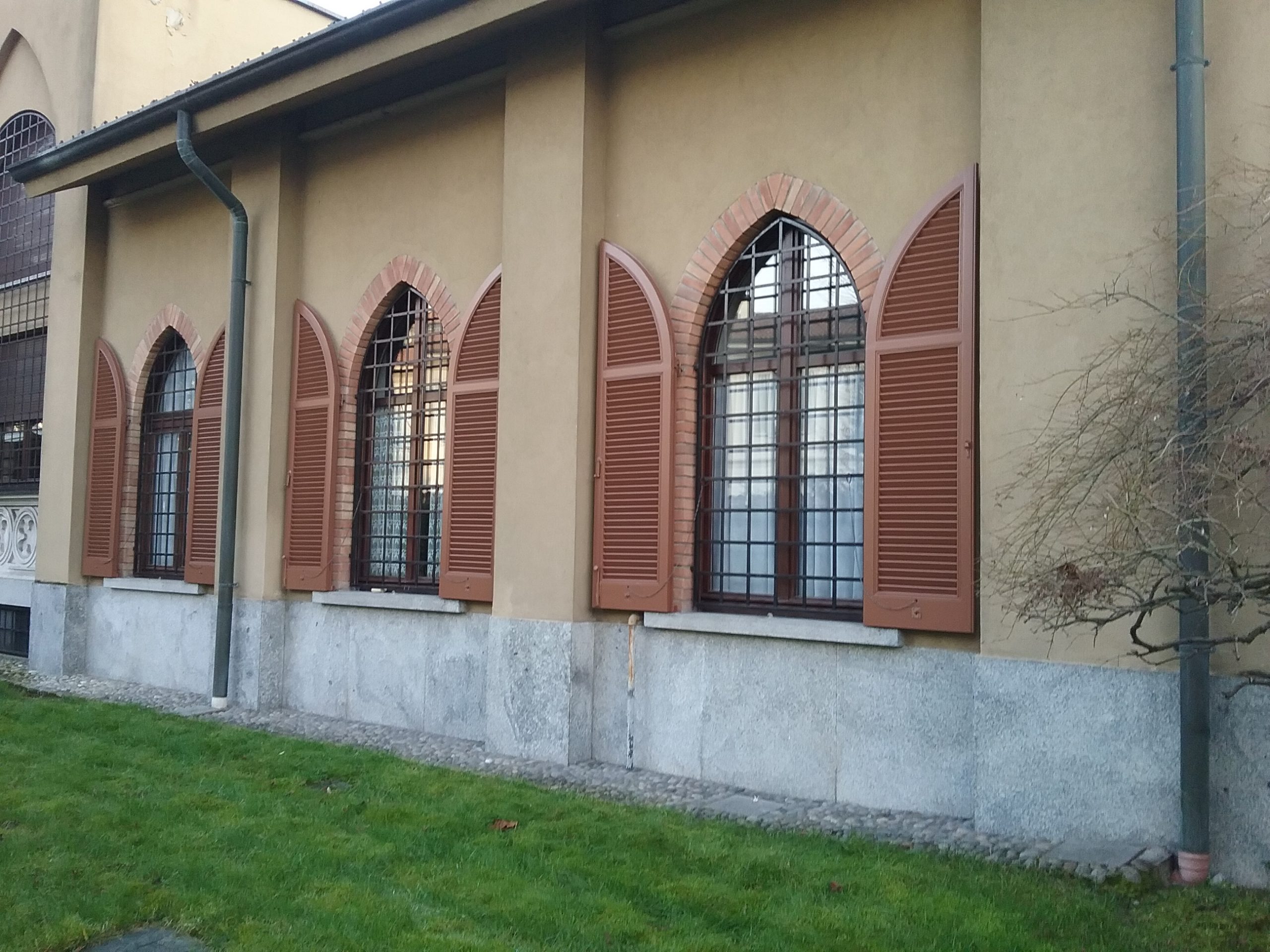 Restauro finestre Verano Brianza